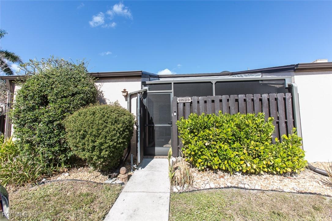 7129 Penner Ln. #2, Fort Myers, FL 33907
