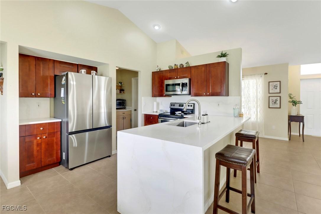 2223 SW 16th Ter., Cape Coral, FL 33991