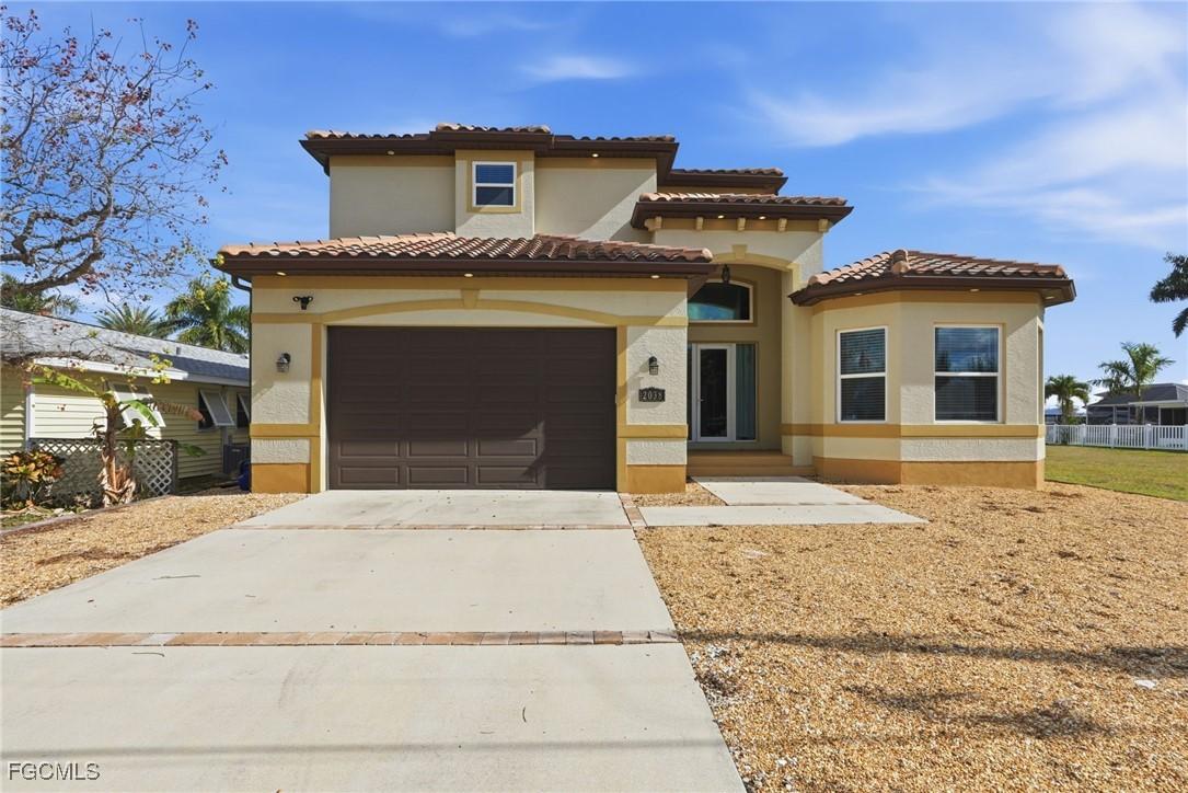 2038 Bahama Ave., Fort Myers, FL 33905