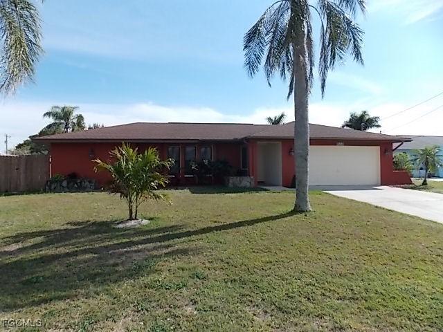 854 SE 41st St., Cape Coral, FL 33904