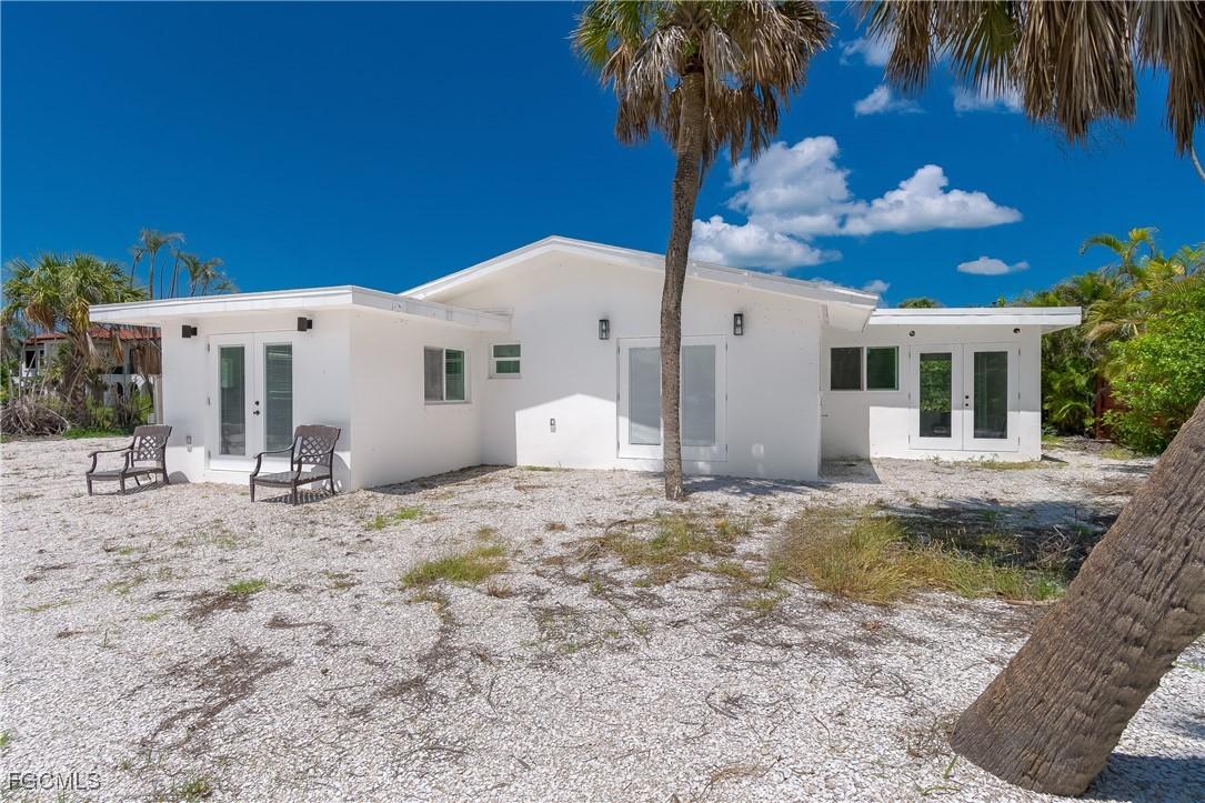 450 Birdsong Pl., Sanibel, FL 33957