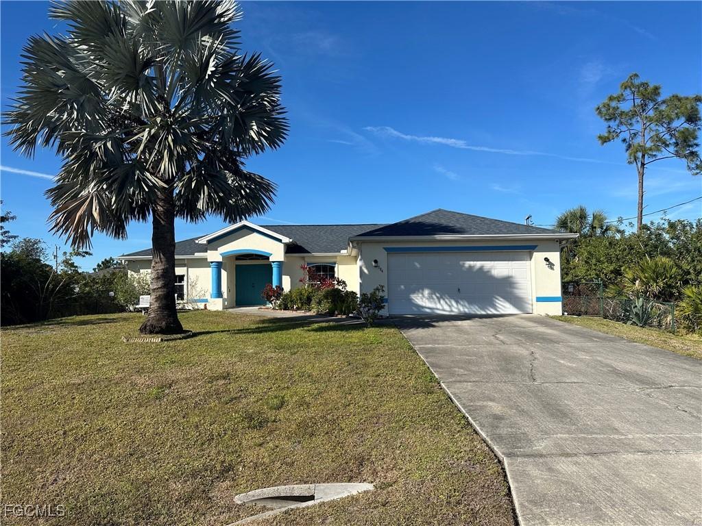 384 Charwood Ave., Lehigh Acres, FL 33974