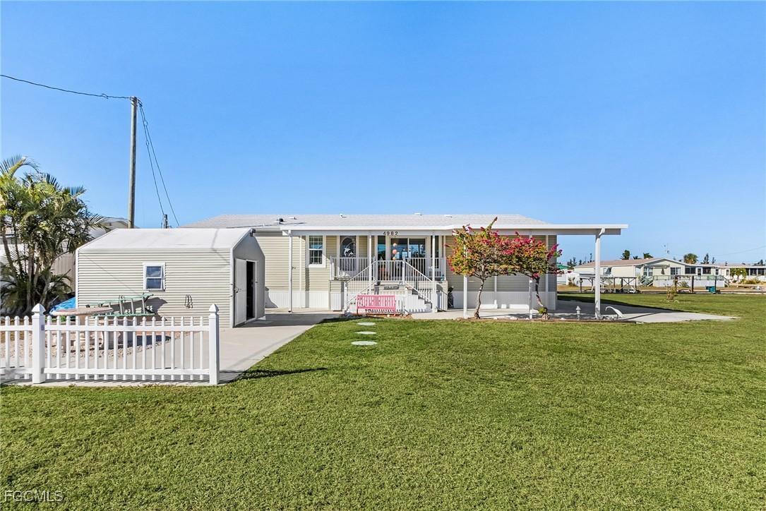 4982 Sandpiper Dr., St James City, FL 33956