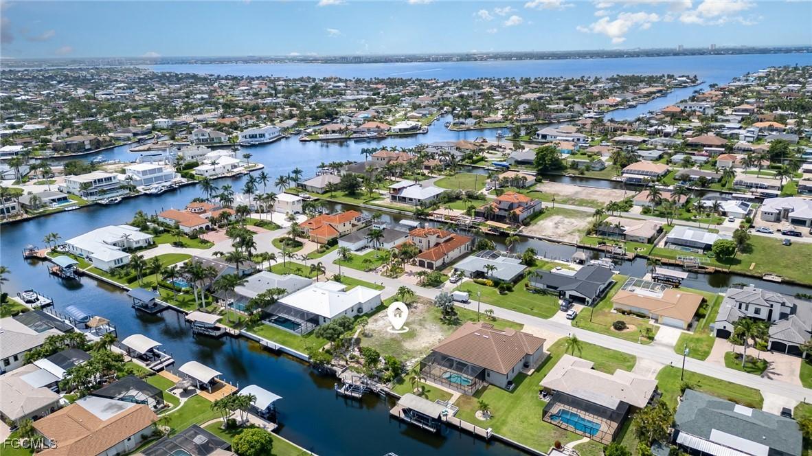 127 SW 52nd Ter., Cape Coral, FL 33914