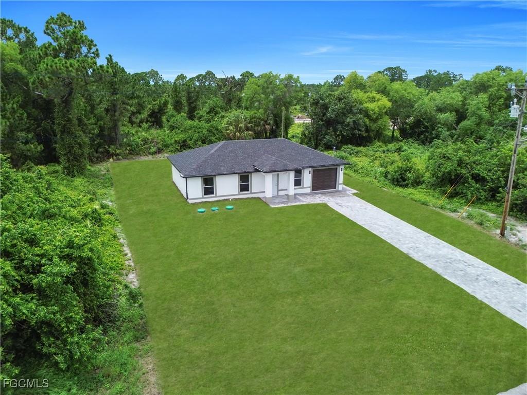 206 Pembroke St., Lehigh Acres, FL 33974