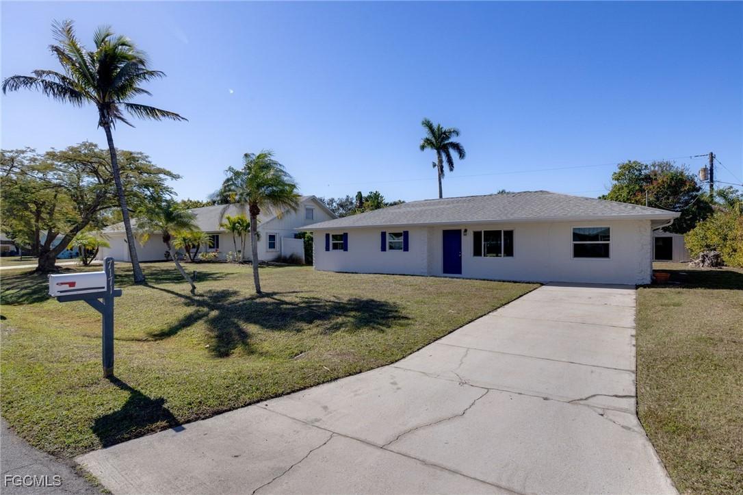 7171 Drake Dr., Fort Myers, FL 33908