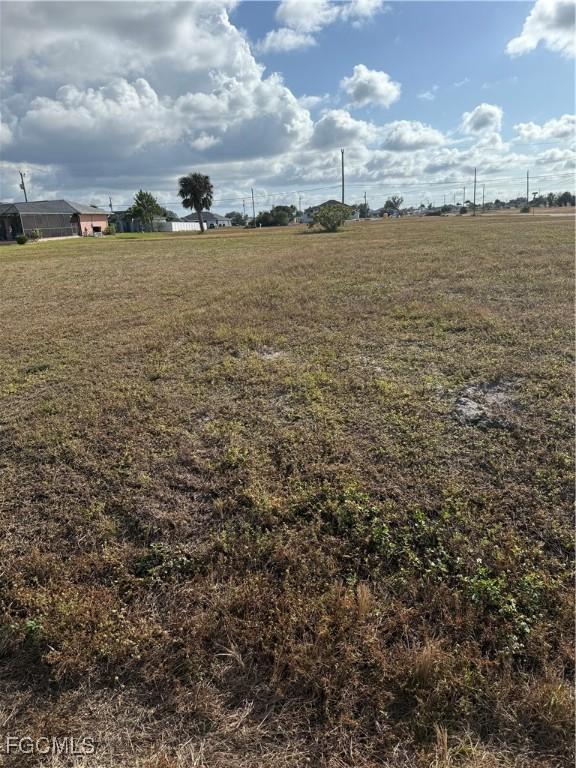 2106 NE 17th Ter., Cape Coral, FL 33909