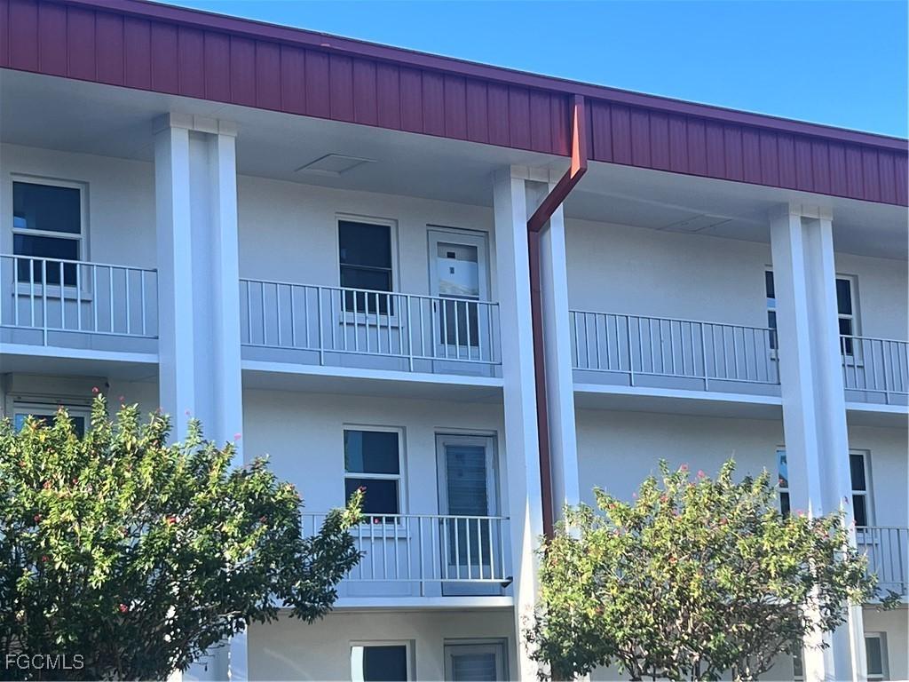 1700 Pine Valley Dr. #204, Fort Myers, FL 33907