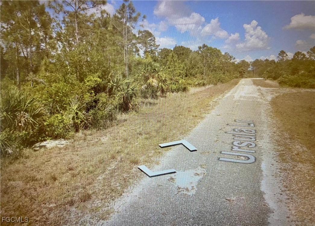 374 Ursula Ln., Lehigh Acres, FL 33972