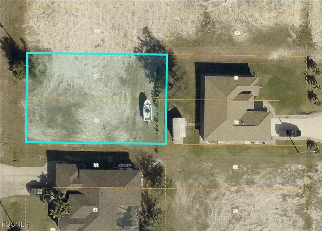 703 NW 38th Pl., Cape Coral, FL 33993