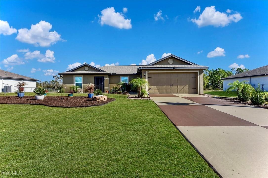 845 Lochman Dr., Fort Myers, FL 33913