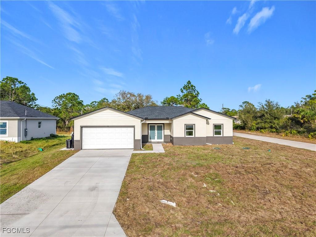 336 Hermosa Ave., Lehigh Acres, FL 33974