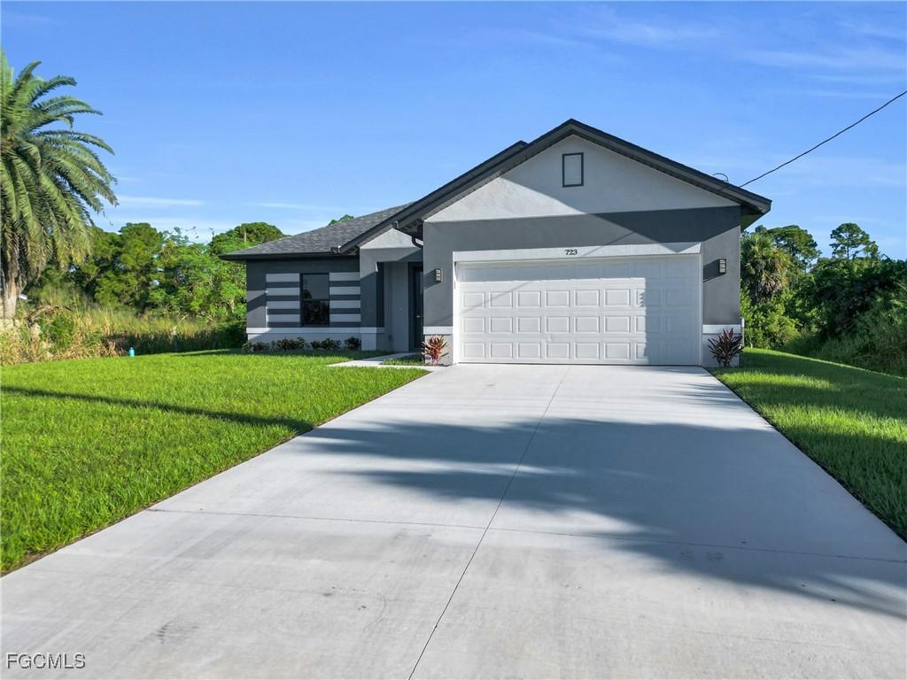 723 Cadis St., Lehigh Acres, FL 33974