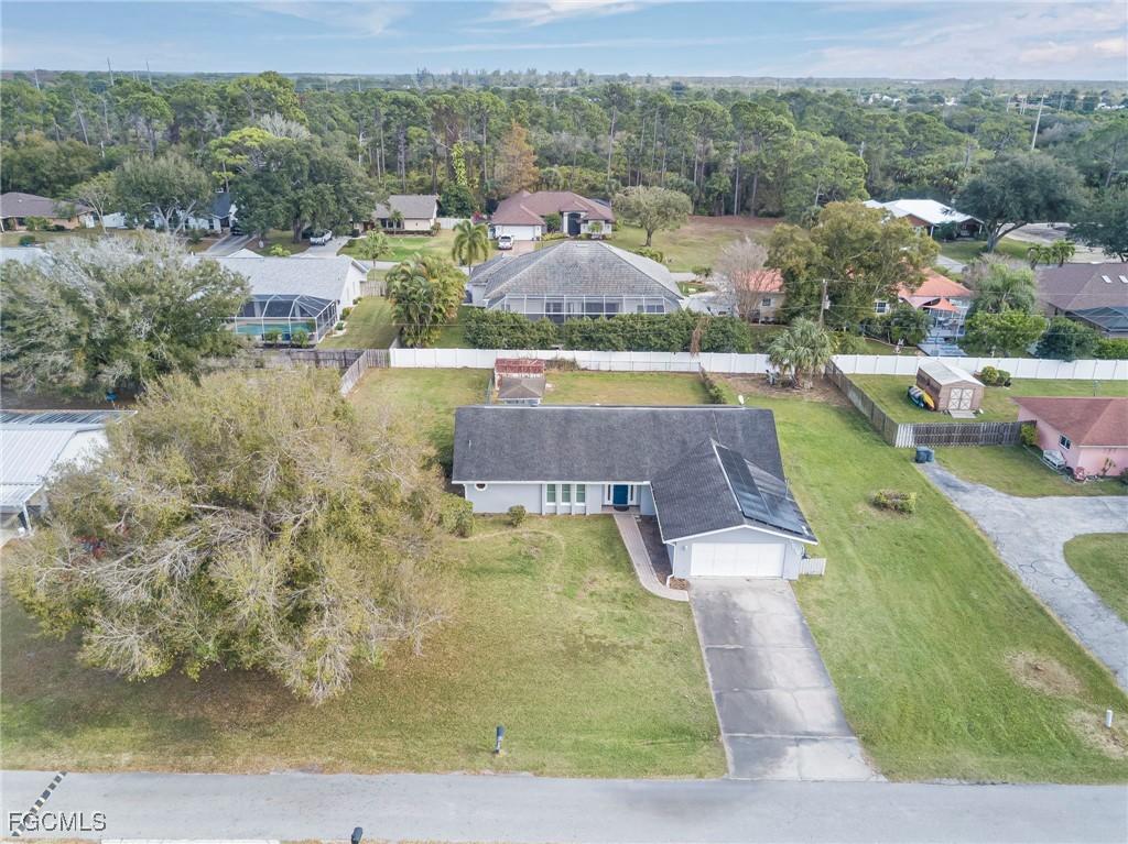 17070 Carolyn Ln., North Fort Myers, FL 33917