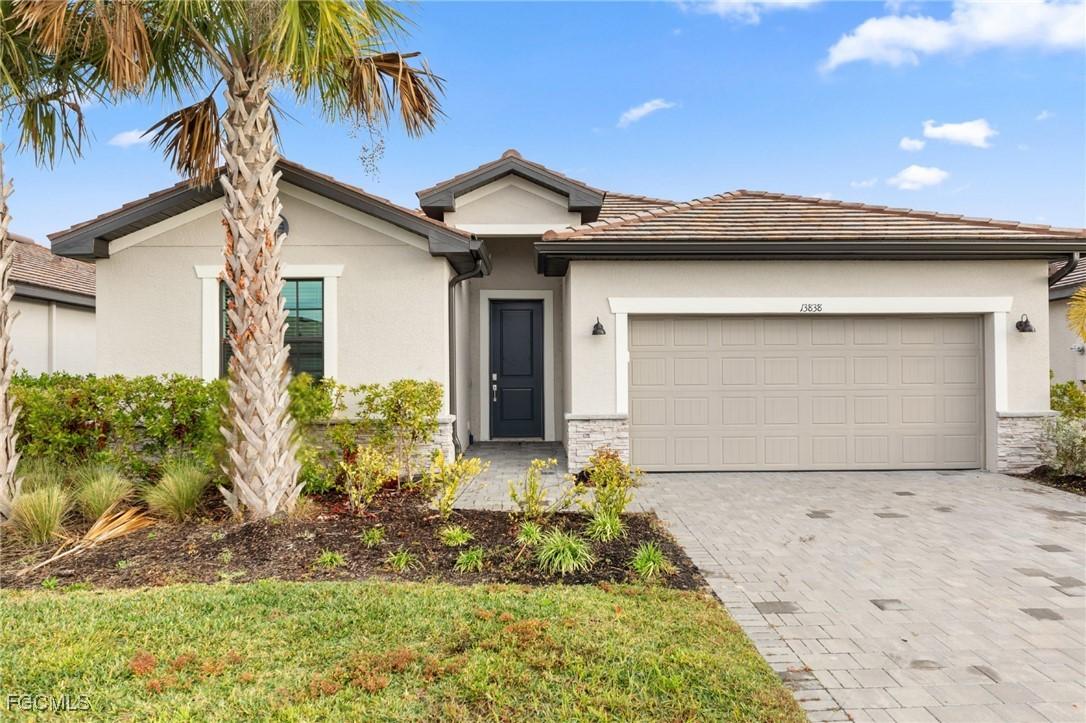 13838 Hunter Oak Dr., Fort Myers, FL 33913