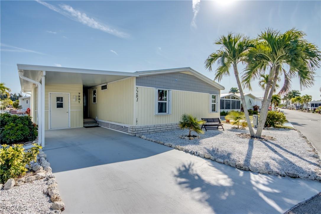 7281 Cobiac Dr., St James City, FL 33956