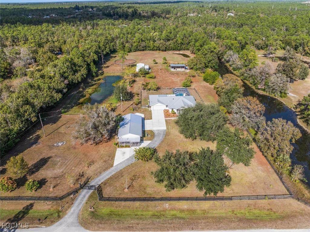 9851 Merle Dr., North Fort Myers, FL 33917