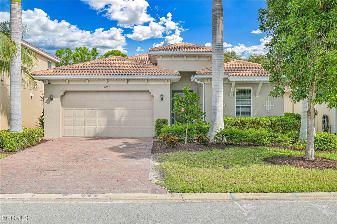 3208 Royal Gardens Ave., Fort Myers, FL 33916