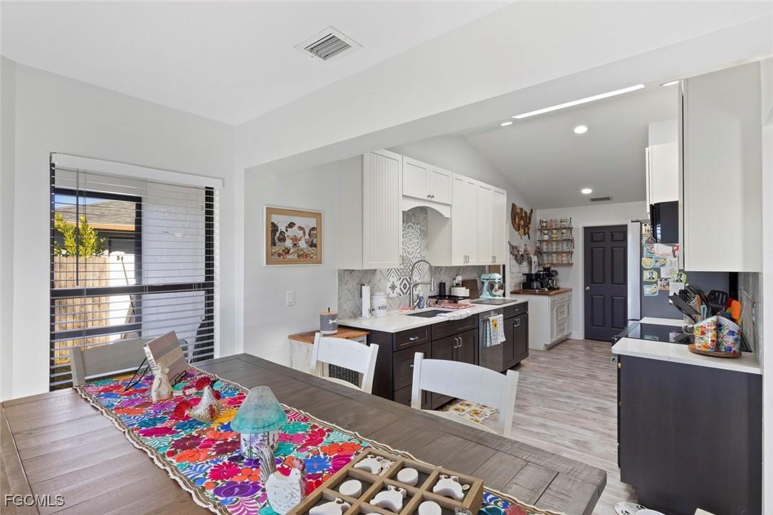 1212 SE 19th St., Cape Coral, FL 33990