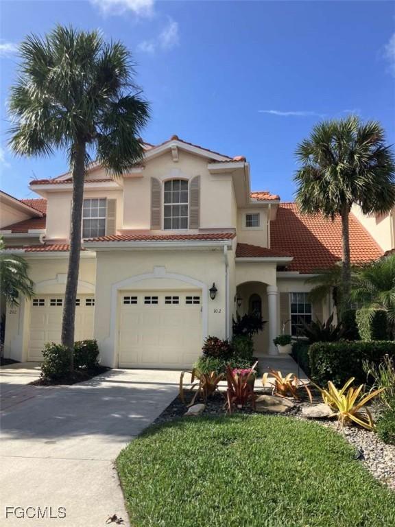 4695 Winged Foot Ct. #102, Naples, FL 34112