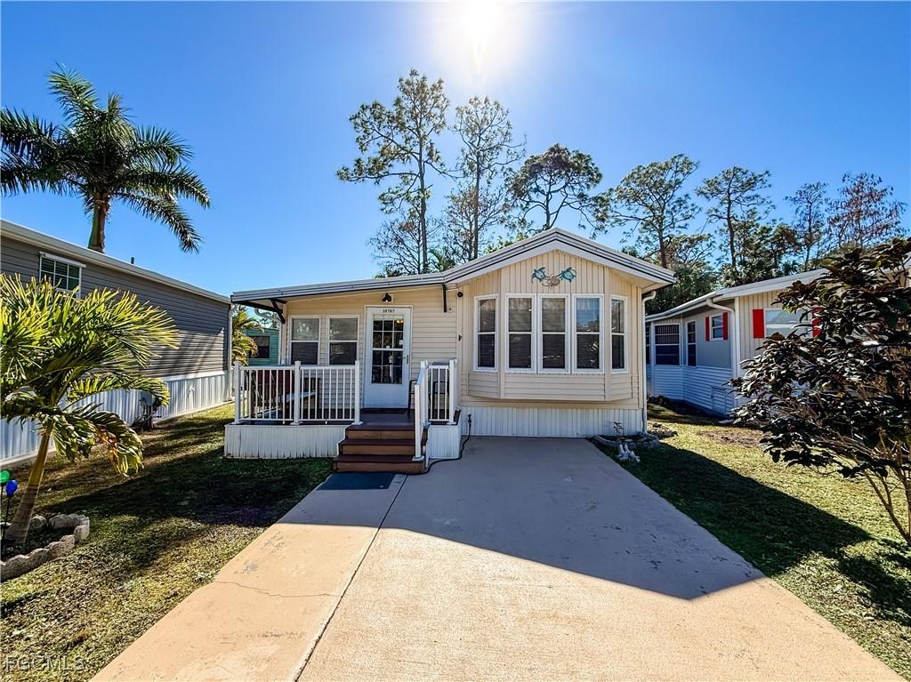 10707 Yellow Rail Cir. #4, Estero, FL 33928