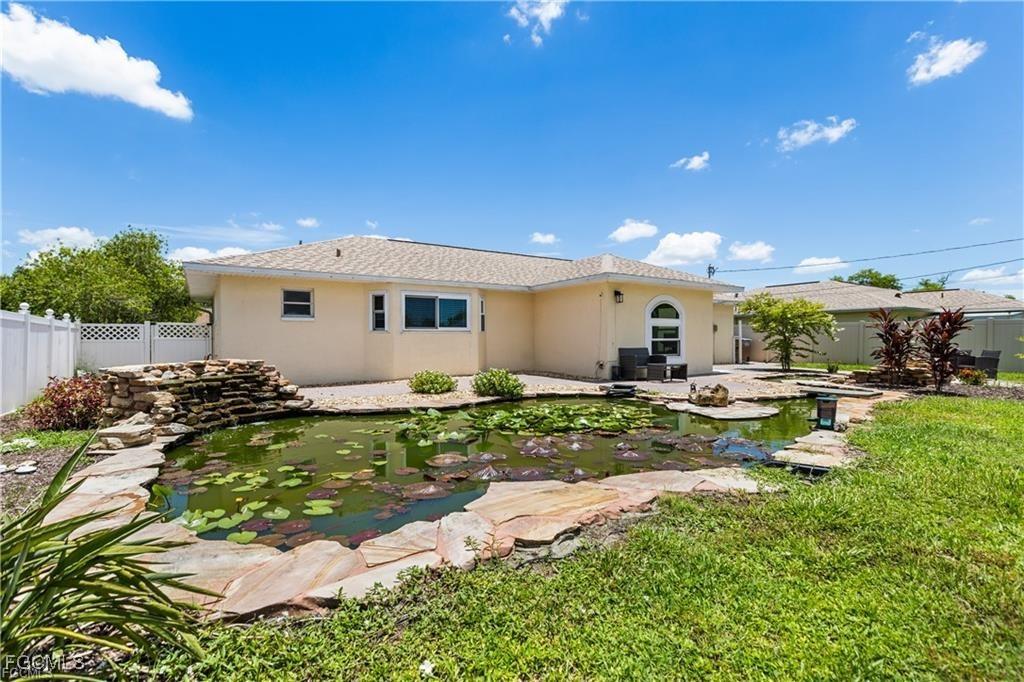 628 SE 9th Pl., Cape Coral, FL 33990