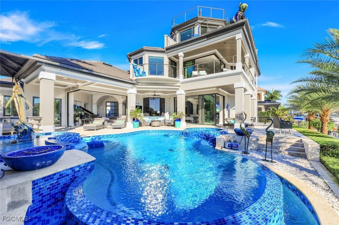 1518 Hermitage Ln., Cape Coral, FL 33914