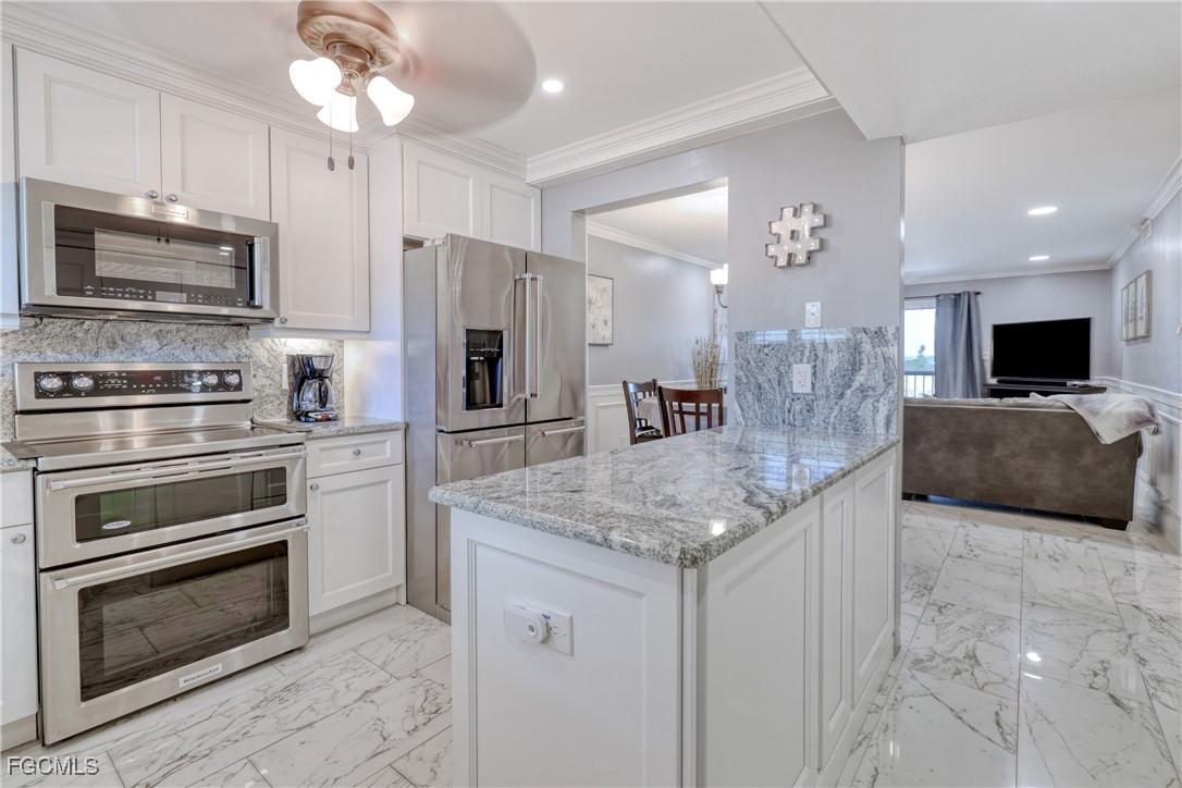 2121 Collier Ave. #412, Fort Myers, FL 33901