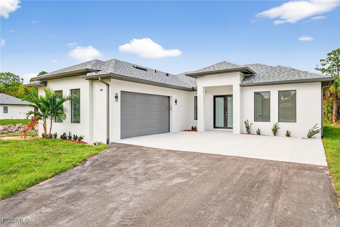 1749 10th Ave., Naples, FL 34120