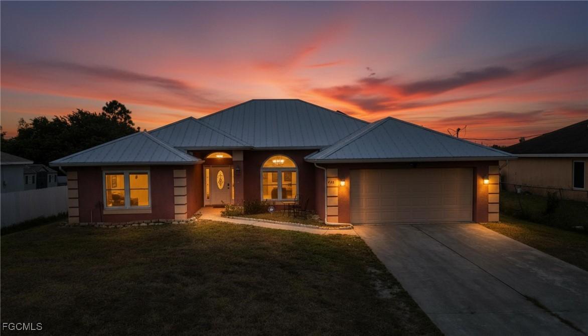 436 Willowbrook Dr., Lehigh Acres, FL 33972