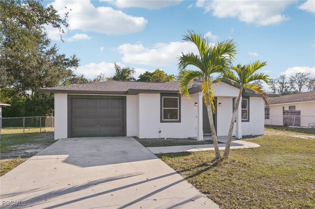 3628 Suntrust Dr., Fort Myers, FL 33916