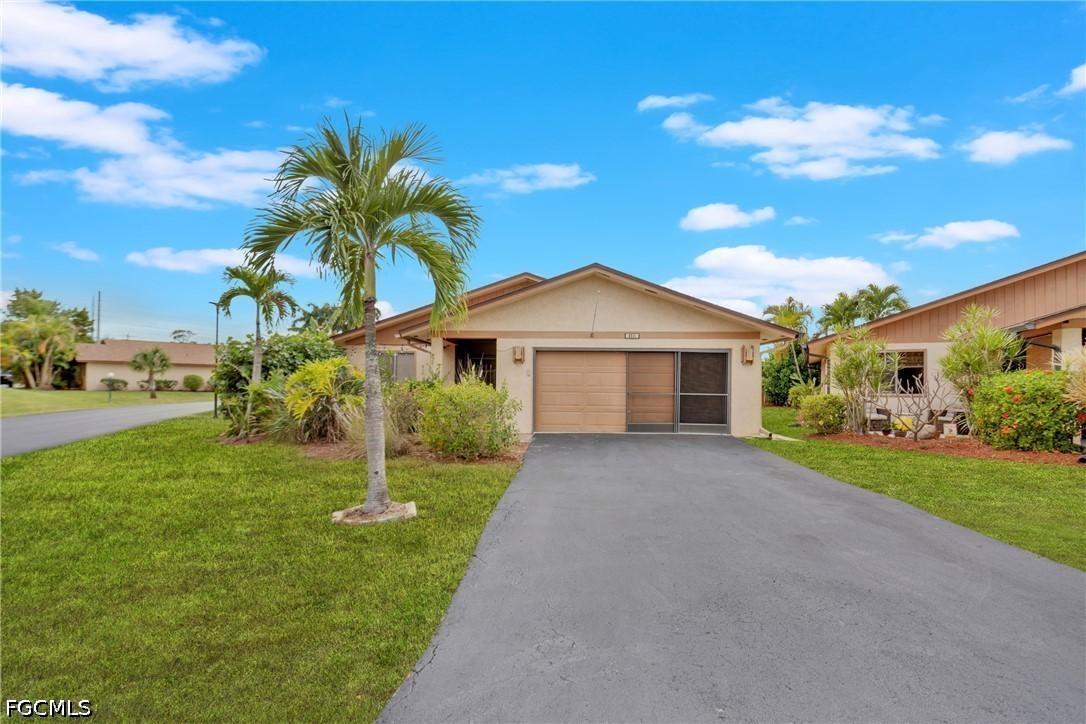 6511 Royal Woods Dr., Fort Myers, FL 33908