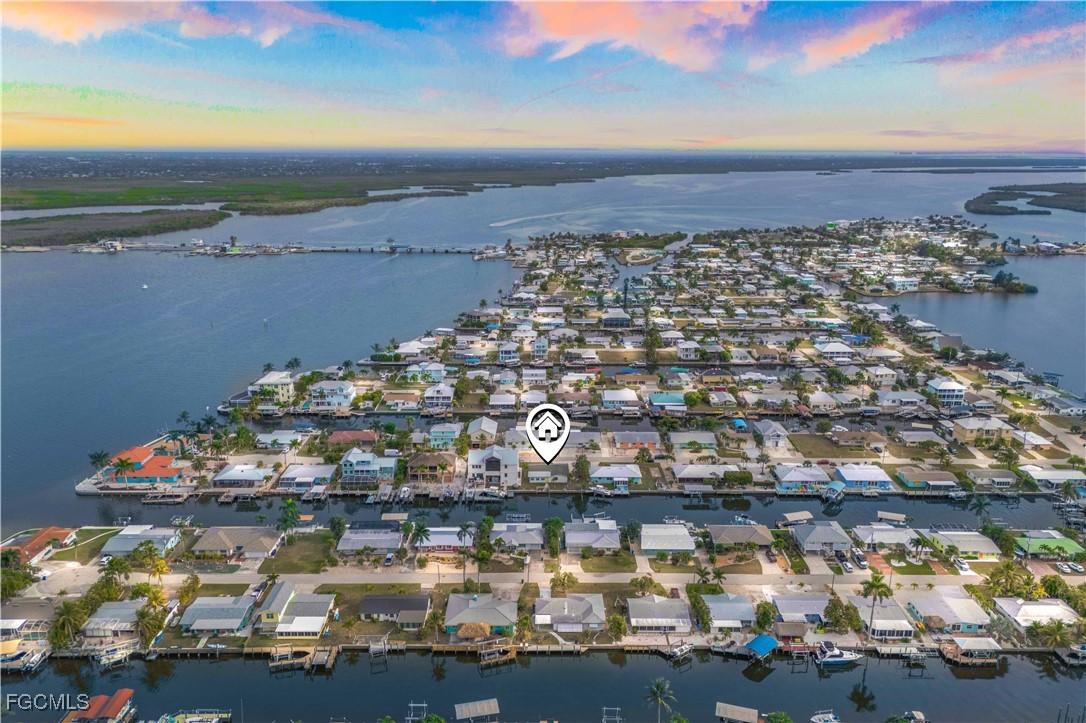 2742 Bruce St., Matlacha, FL 33993