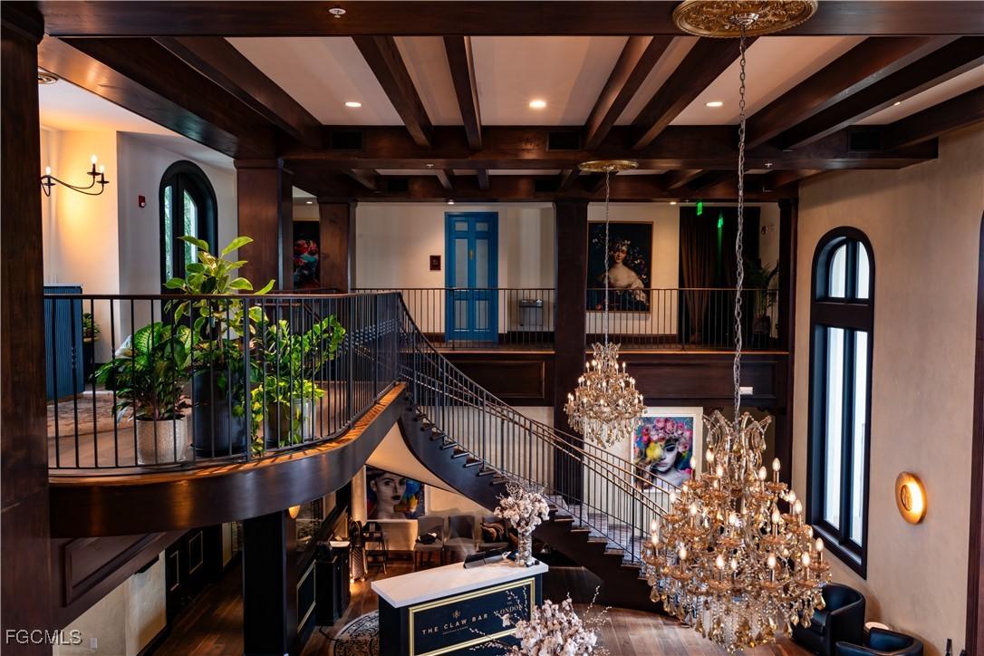 221 9th St. #207, Naples, FL 34102