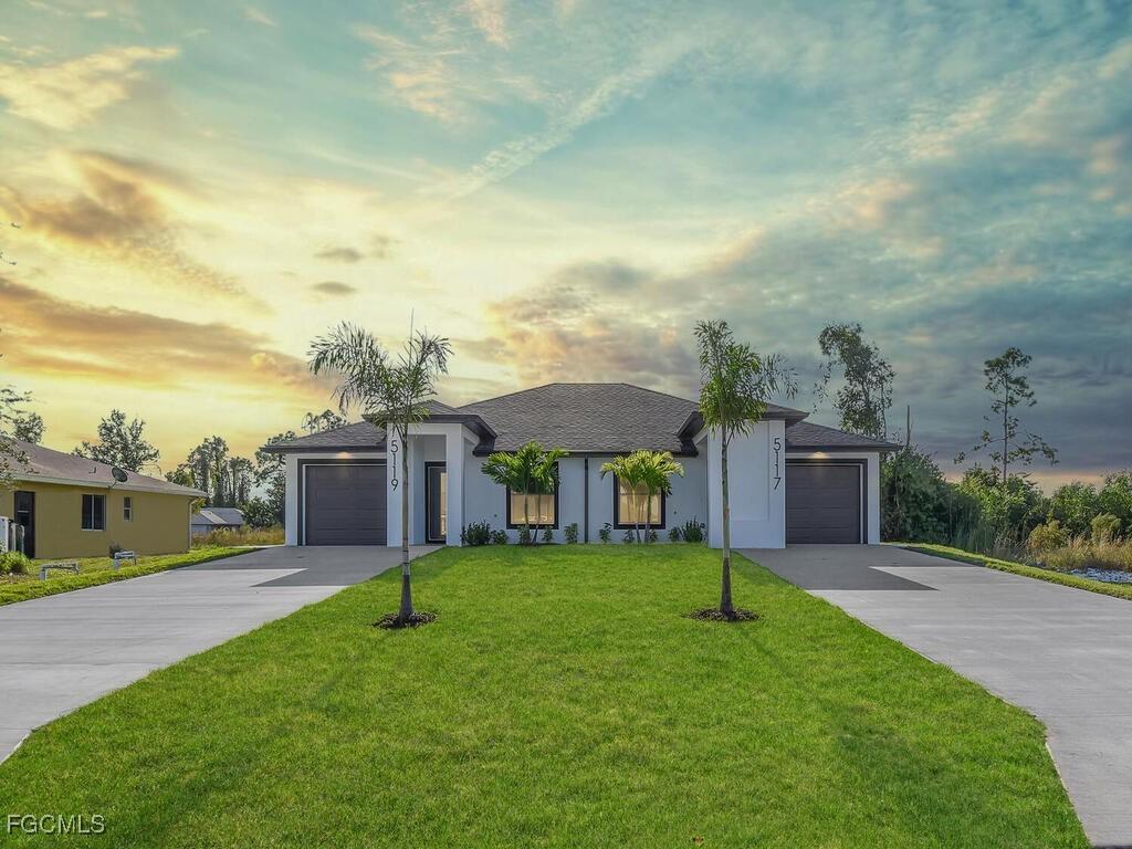 5117/5119 24th St., Lehigh Acres, FL 33973