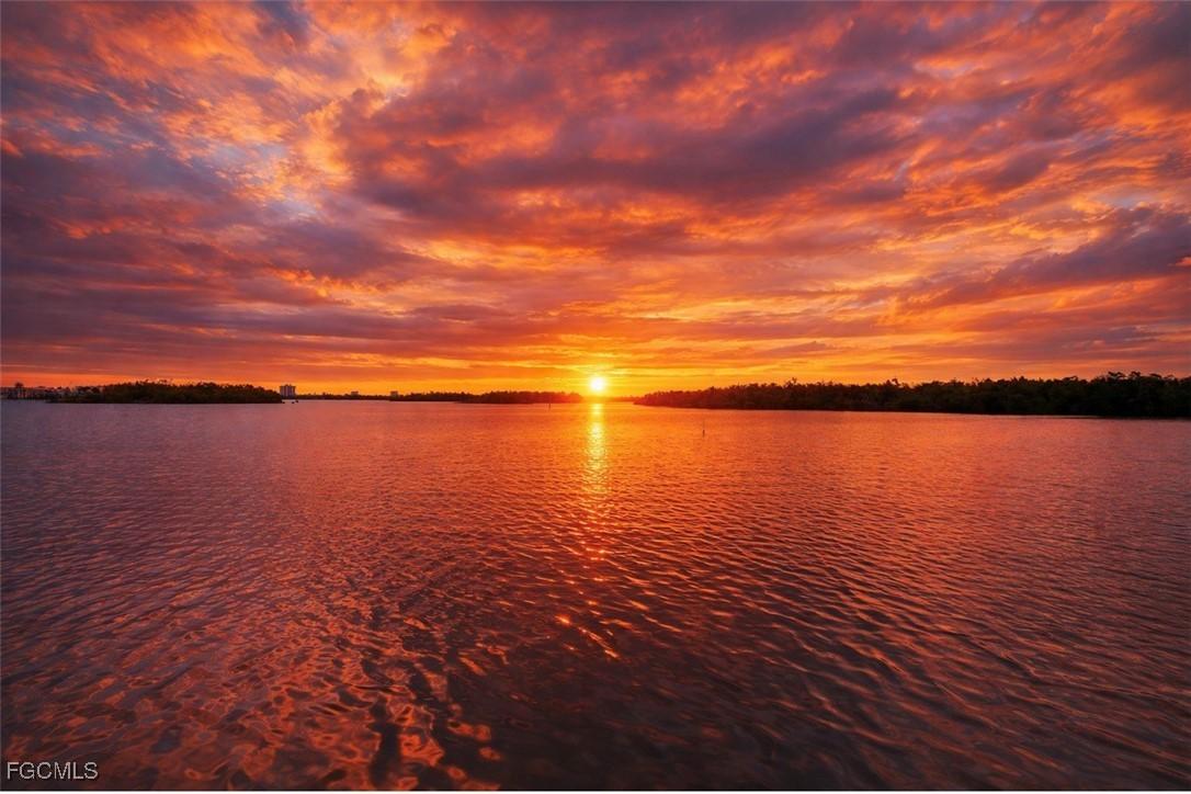 39 Doubloon Way, Fort Myers Beach, FL 33931