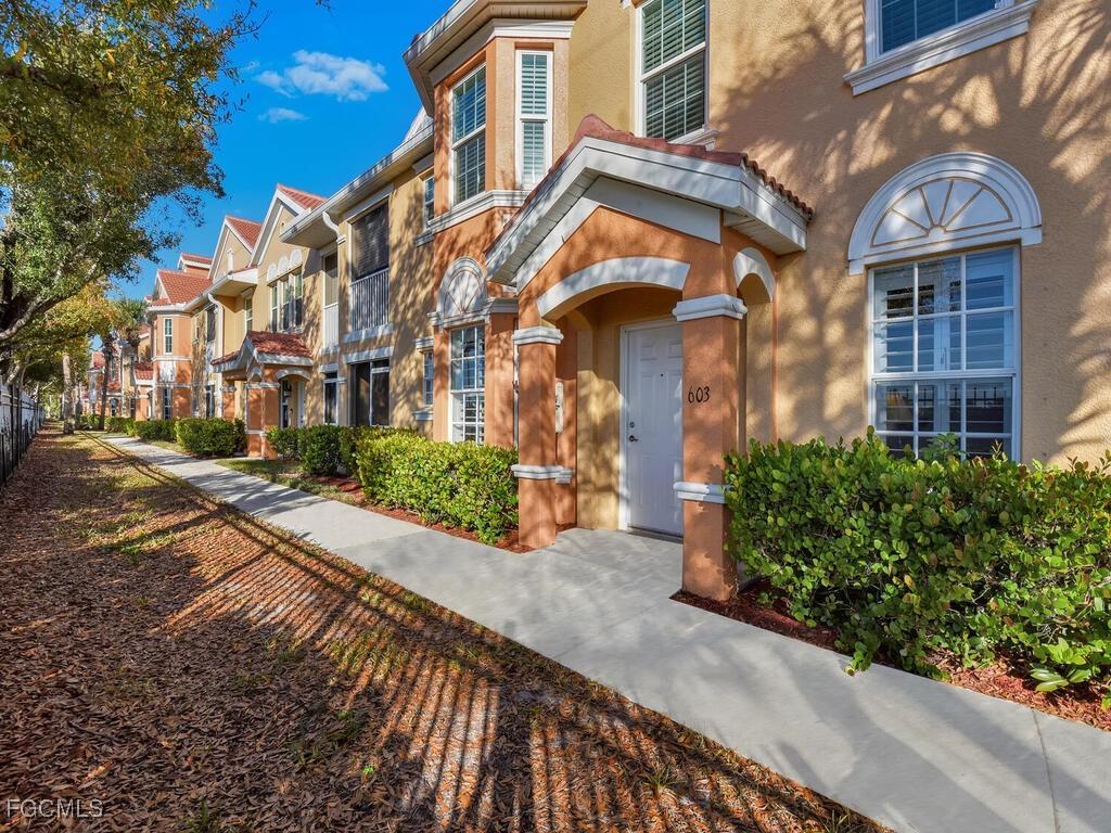 1860 Concordia Lake Cir. #603, Cape Coral, FL 33909