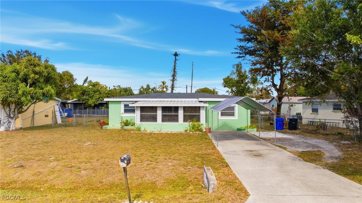 2431 Hunter Ter., Fort Myers, FL 33901