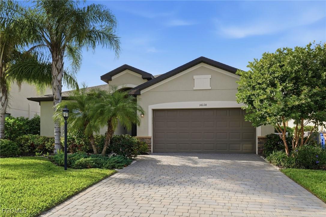 14228 Vindel Cir., Fort Myers, FL 33905
