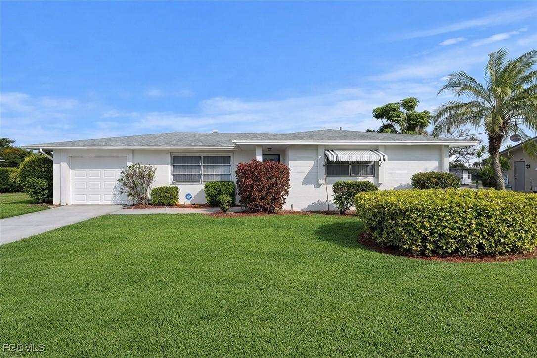 717 Shadyside St., Lehigh Acres, FL 33936