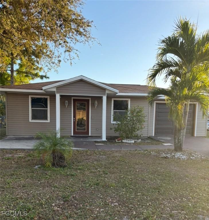 3758 Minnesota Dr., Fort Myers, FL 33916