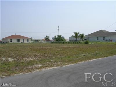 2701 NW 7th Ter., Cape Coral, FL 33993