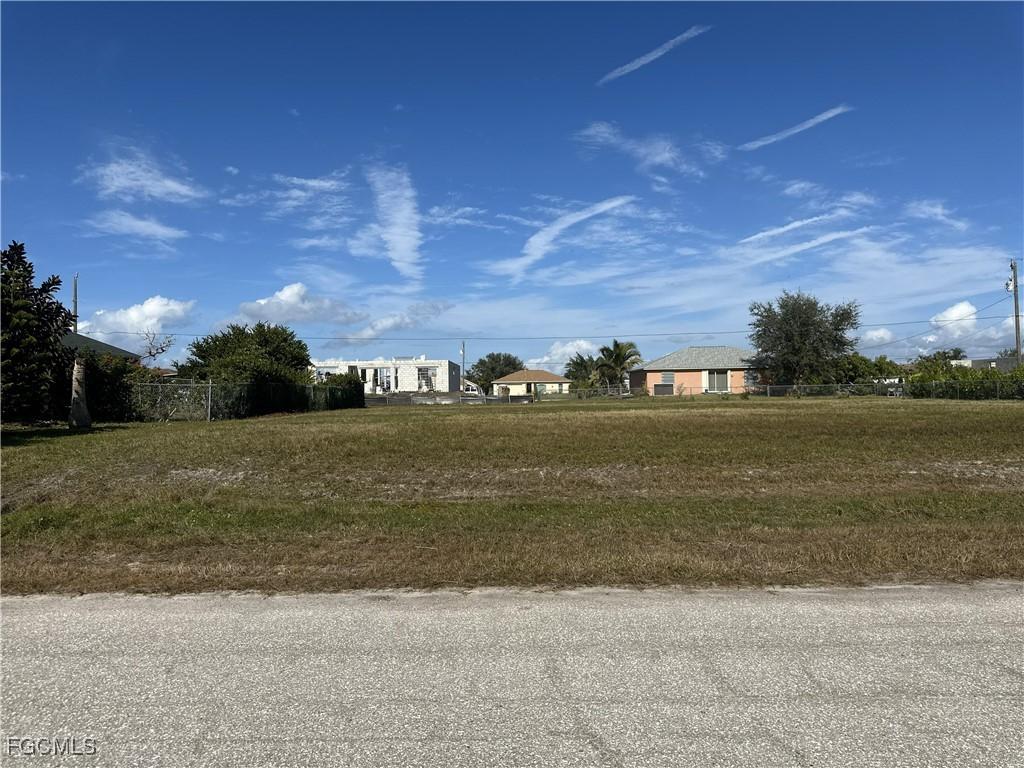 2701 NW 7th Ter., Cape Coral, FL 33993