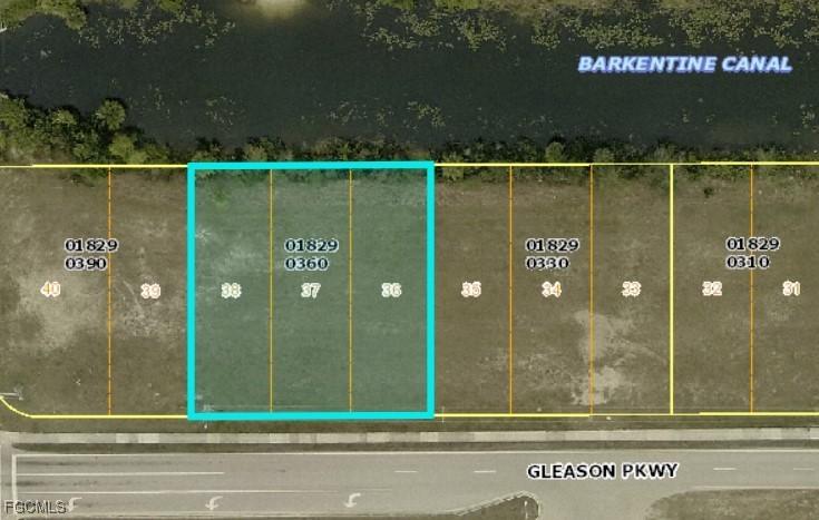 723 Gleason Pkwy., Cape Coral, FL 33914