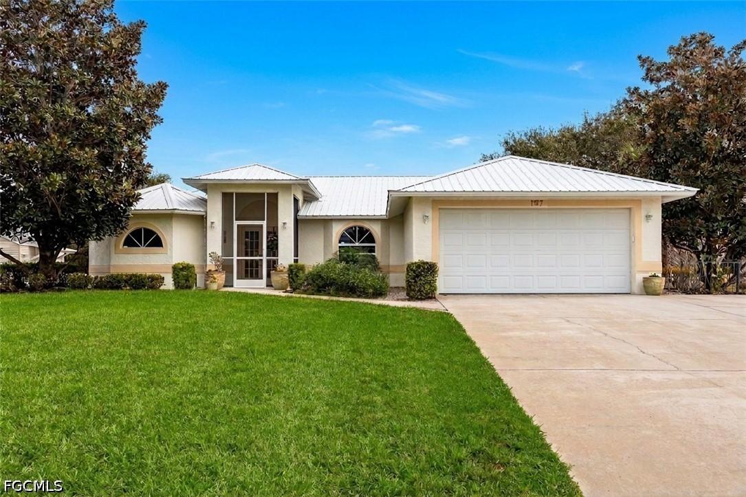 1197 April Ave., Labelle, FL 33935