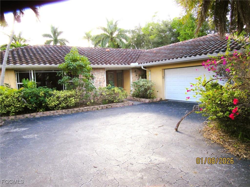 1206 Walden Dr., Fort Myers, FL 33901