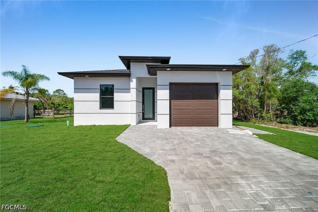 730 Goldrock Rd., Lehigh Acres, FL 33974