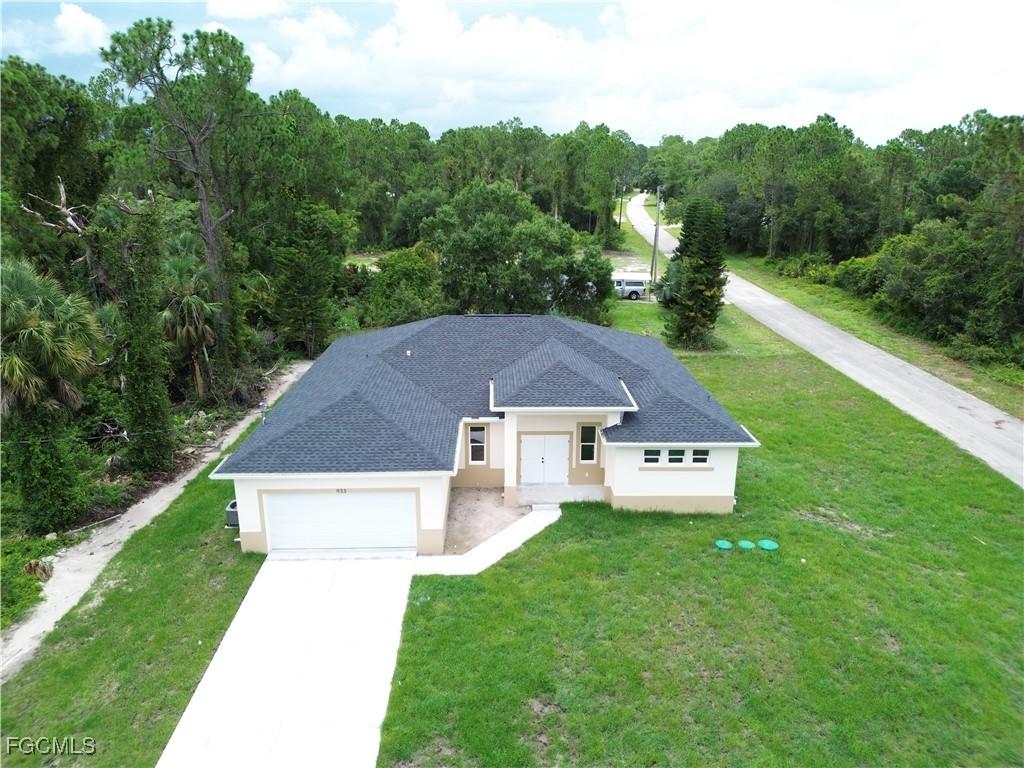 933 Anthony St., Lehigh Acres, FL 33974