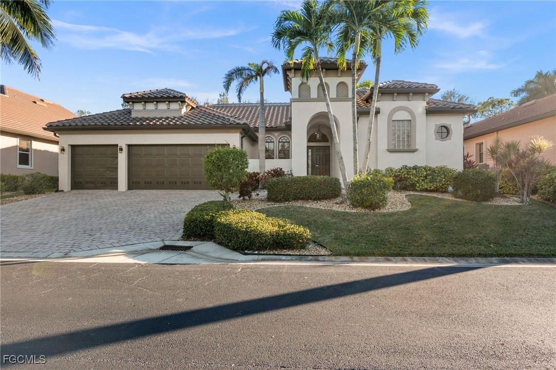 8922 Tropical Ct., Fort Myers, FL 33908