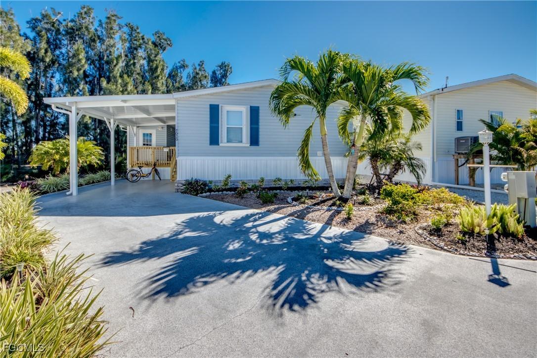 7020 Drum Dr., St. James City, FL 33956